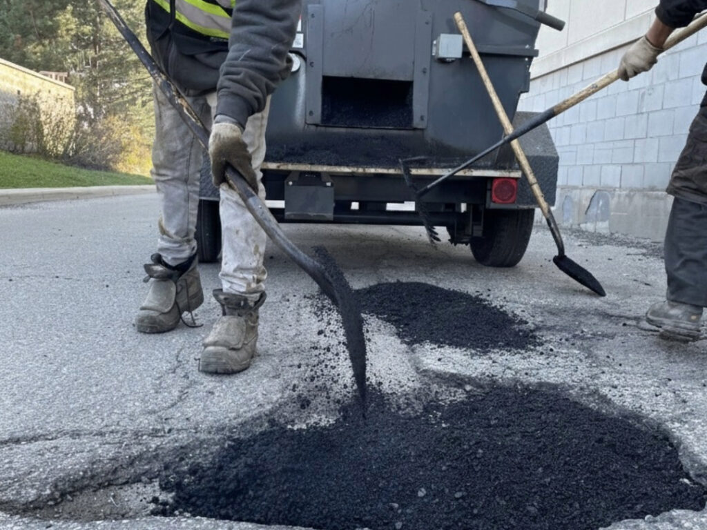ASPHALT REPAIR SERVICE3
